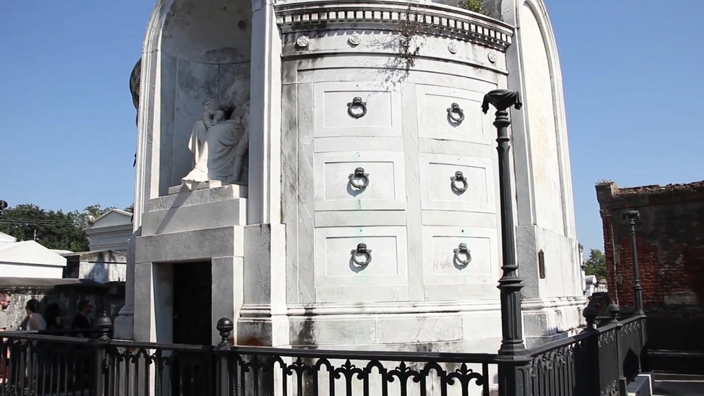 Italian Benevolent Society Tomb in St. Louis Cemetery